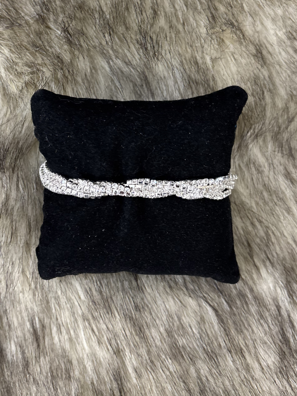 Sparkle Twist Stretch Bracelet