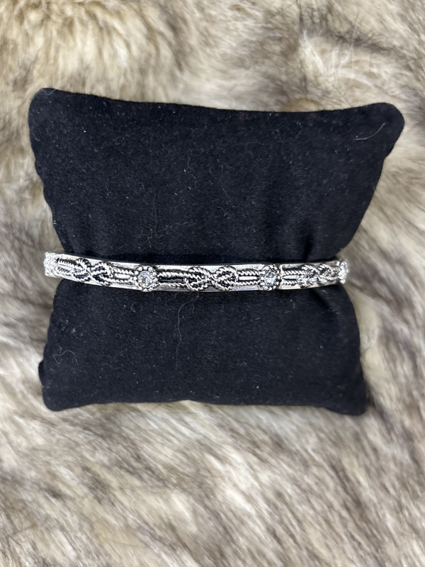 Infinitely Rope Knot with Single Stone Stretch Bracelet