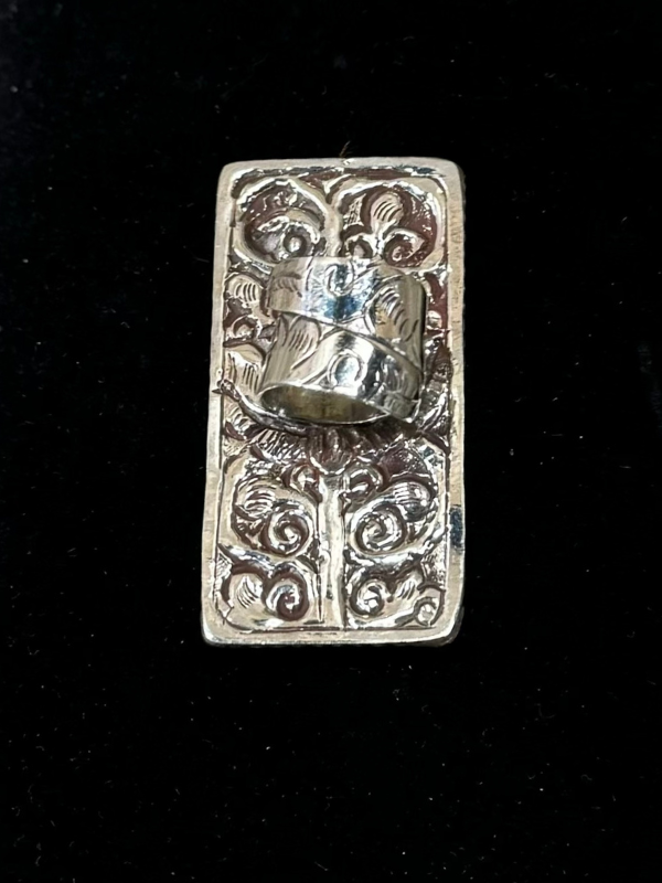 White Brass Kingman Turquoise Rectangle Ring With 8 Stones Lighter