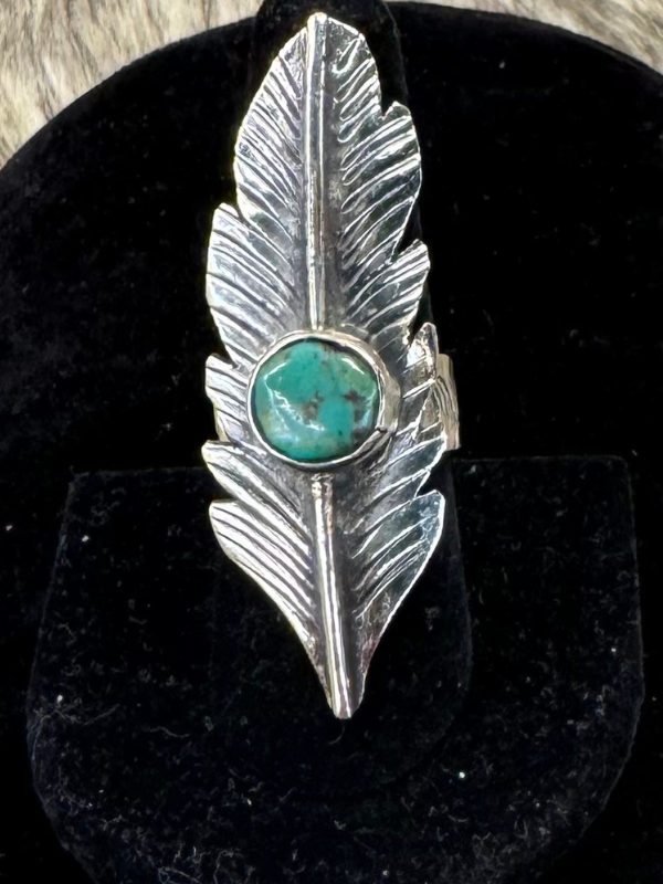 White Brass Kingman Turquoise Feather With Circle Stone Ring