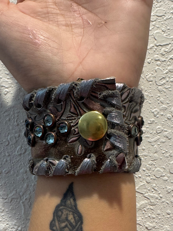 Grey With Dark Stones Bracelet by Kurtmen