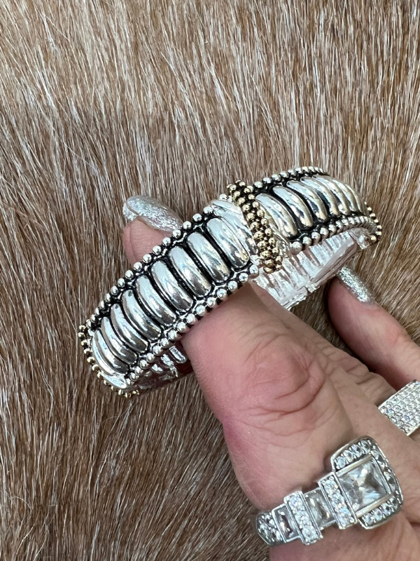 Large Chunky Beads with Gold X Stretch Bracelet