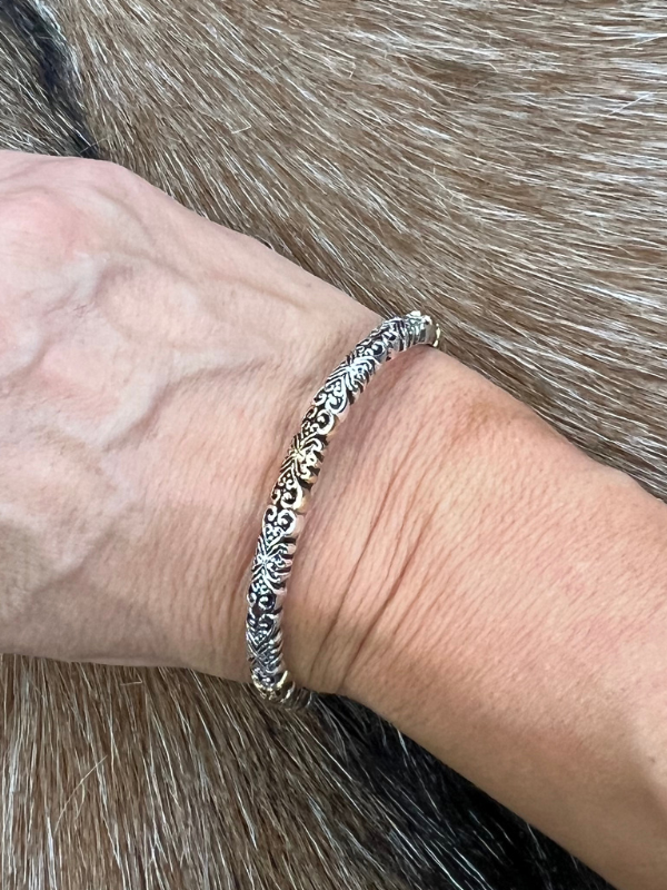 Scrolled Stretch Bracelet