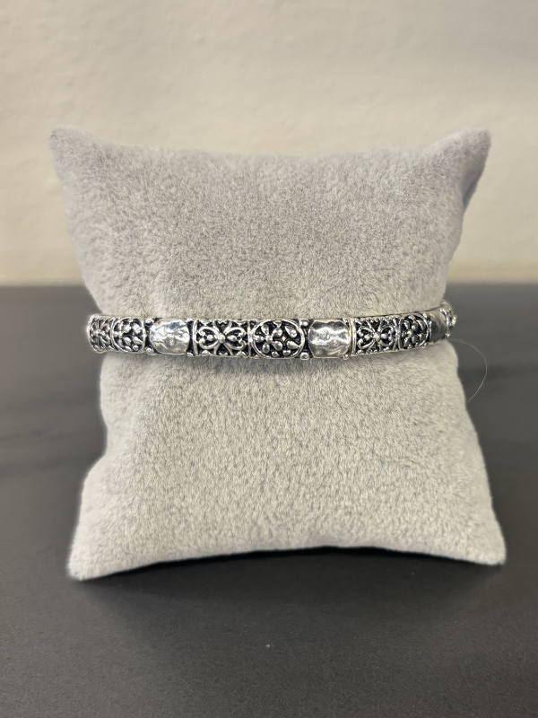 Solid Center Charm Stretch Bracelet