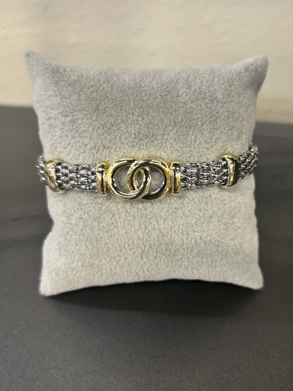 Coupled Circles Bracelet