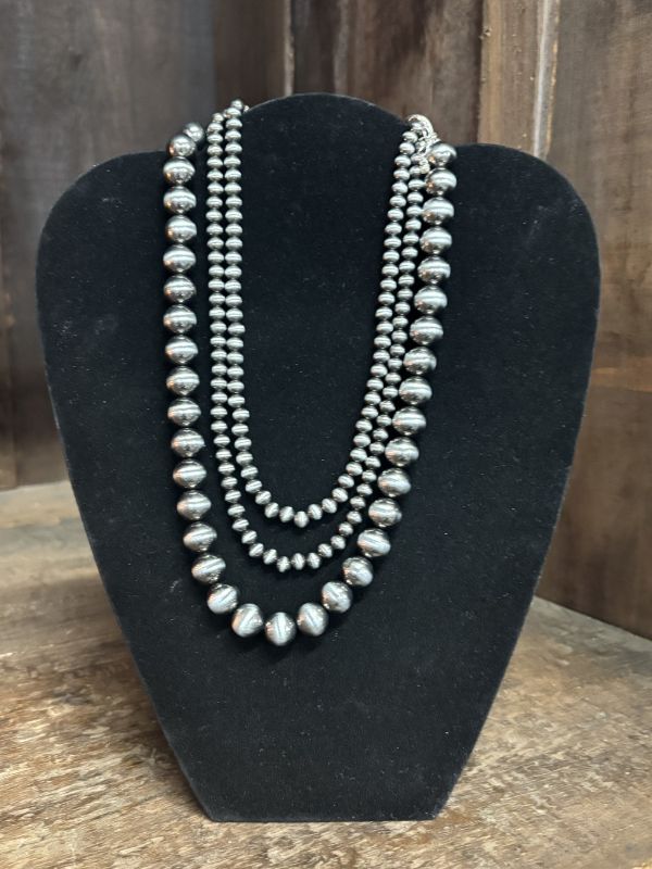 Western Pearl Layered Necklace