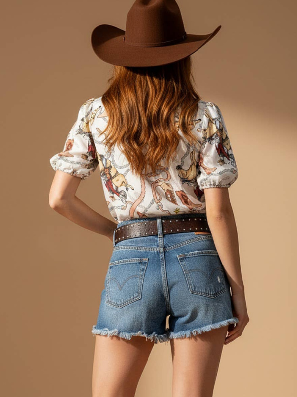 Helsa Western Rodeo Chain Print Fringed Top