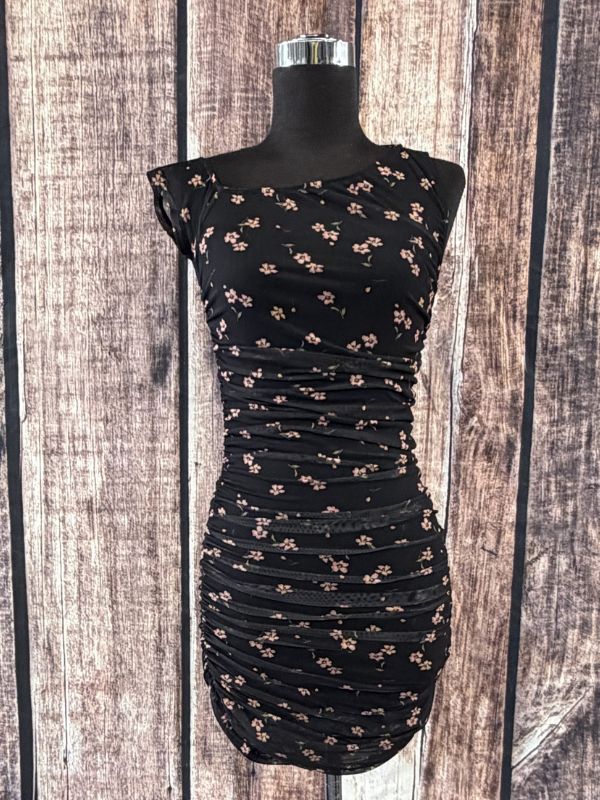Rowena Dress - Delicate Ditsy
