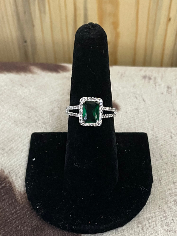 Emerald Green Ring