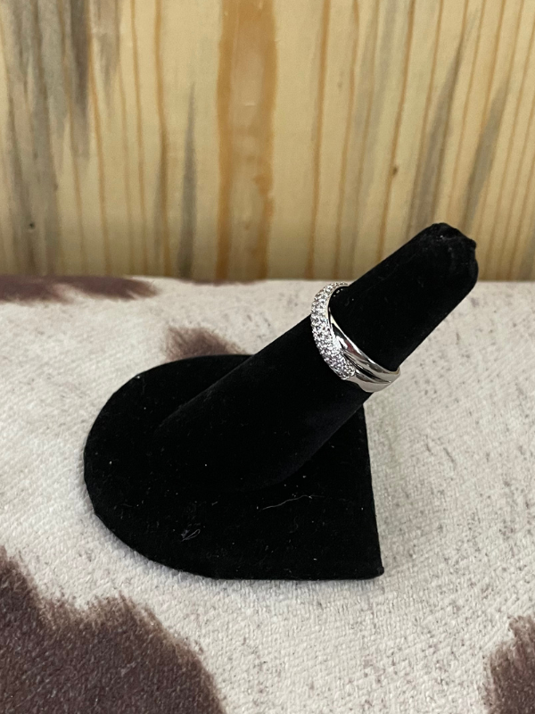 Criss Cross Ring with One Crystal Band Ring