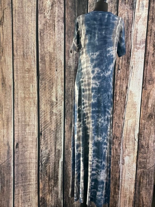 Blue Tie Dye Maxi Dress by T-Party